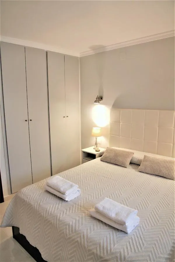 La Perla Apartment, Paradis Park, La Pineda - Atico 1ª Linea - Solarium - Wifi - Piscina