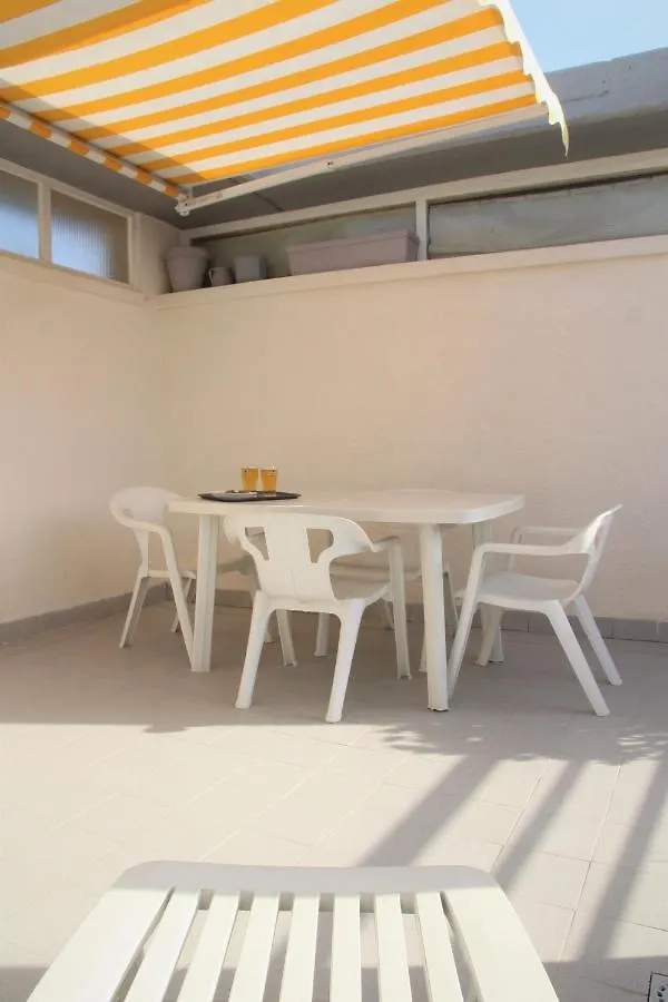 La Perla Apartment, Paradis Park, La Pineda - Atico 1ª Linea - Solarium - Wifi - Piscina 0*,