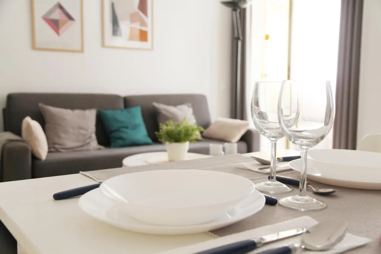 La Perla Apartment, Paradis Park, La Pineda - Atico 1ª Linea - Solarium - Wifi - Piscina 西班牙
